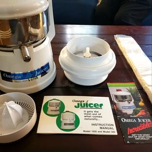 Omega Juicer